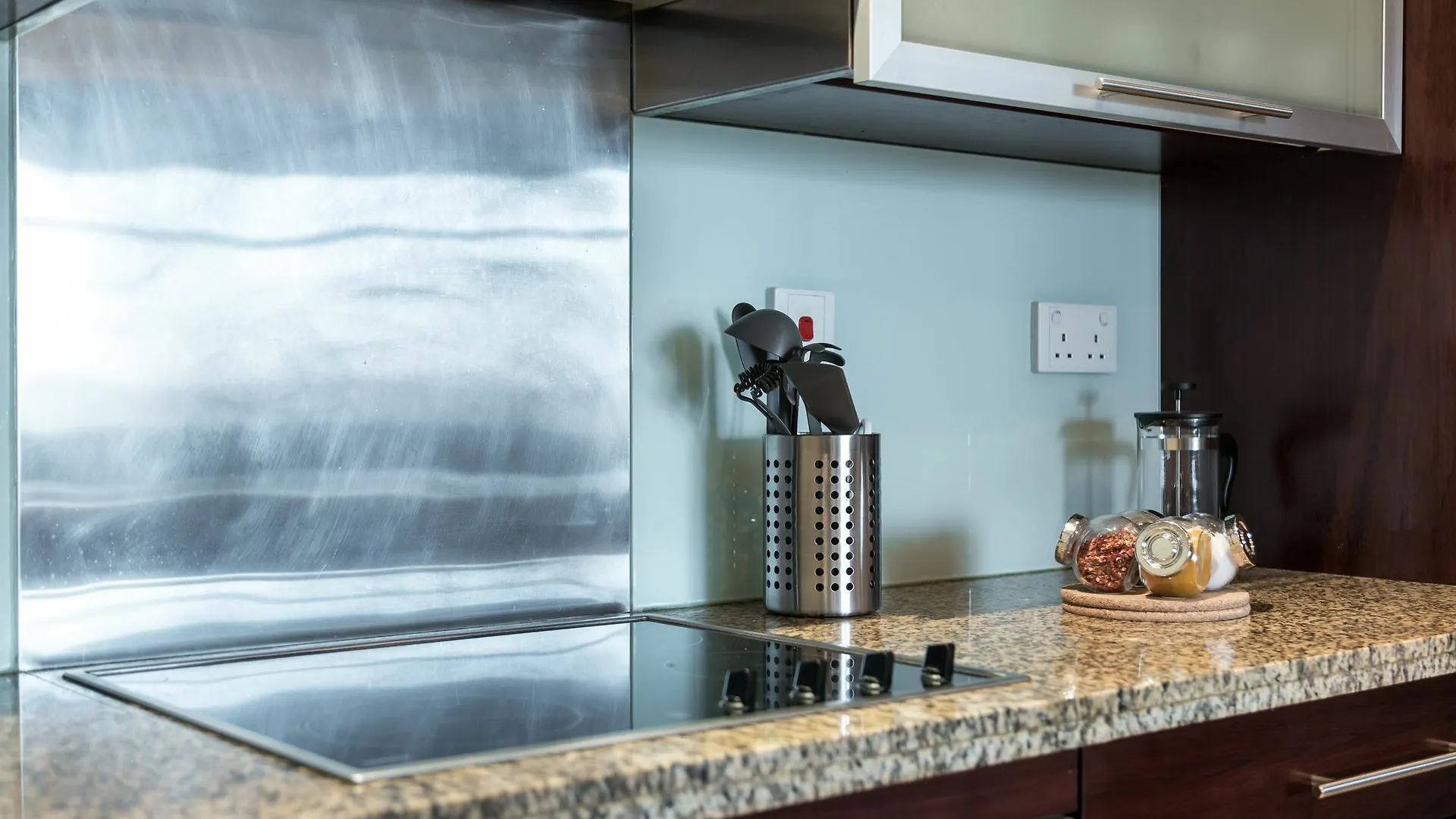Apartment Higuests Vacation Homes - Bvp Dubai United Arab Emirates